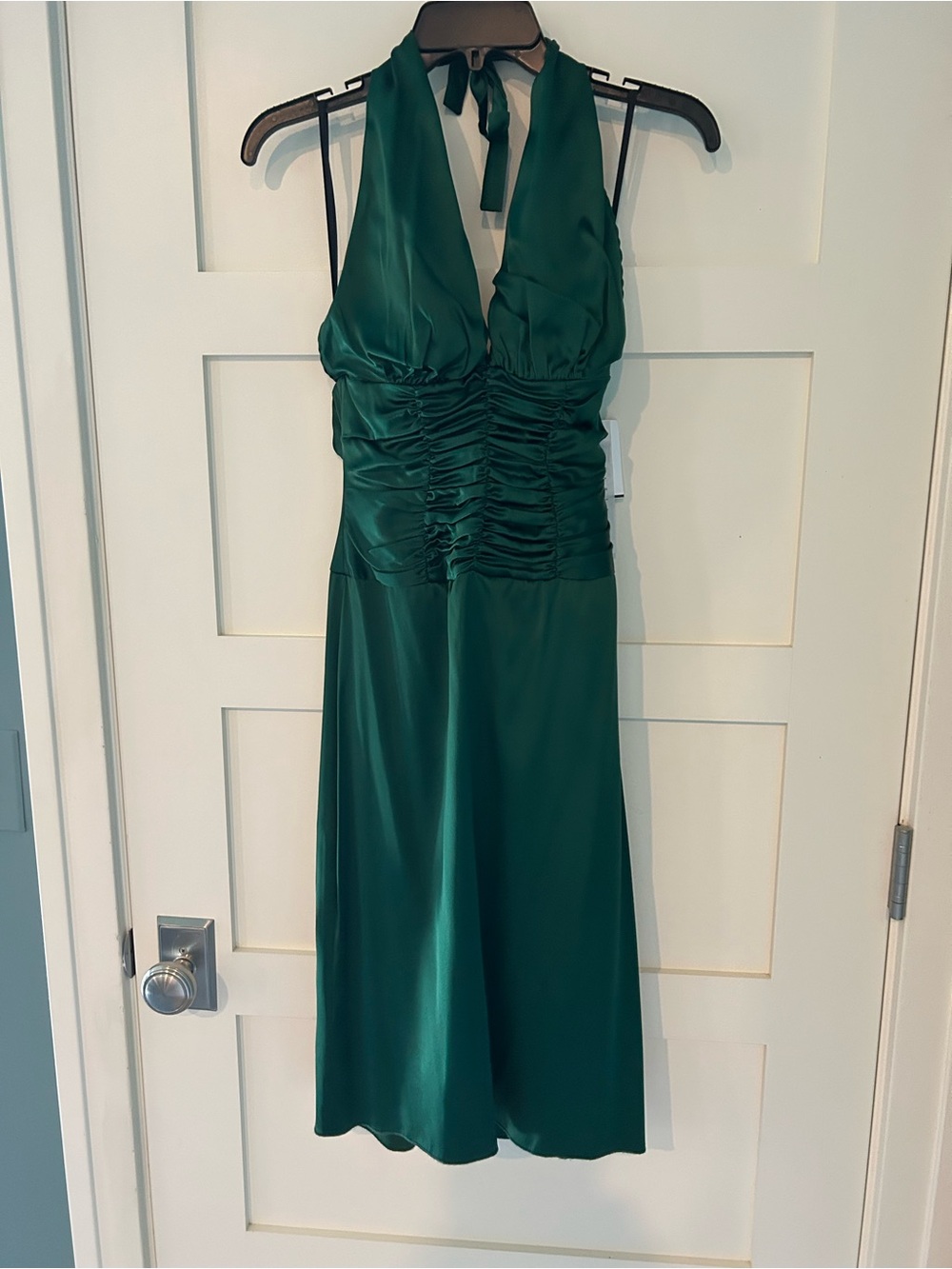 Elegant Green Halter Midi Dress